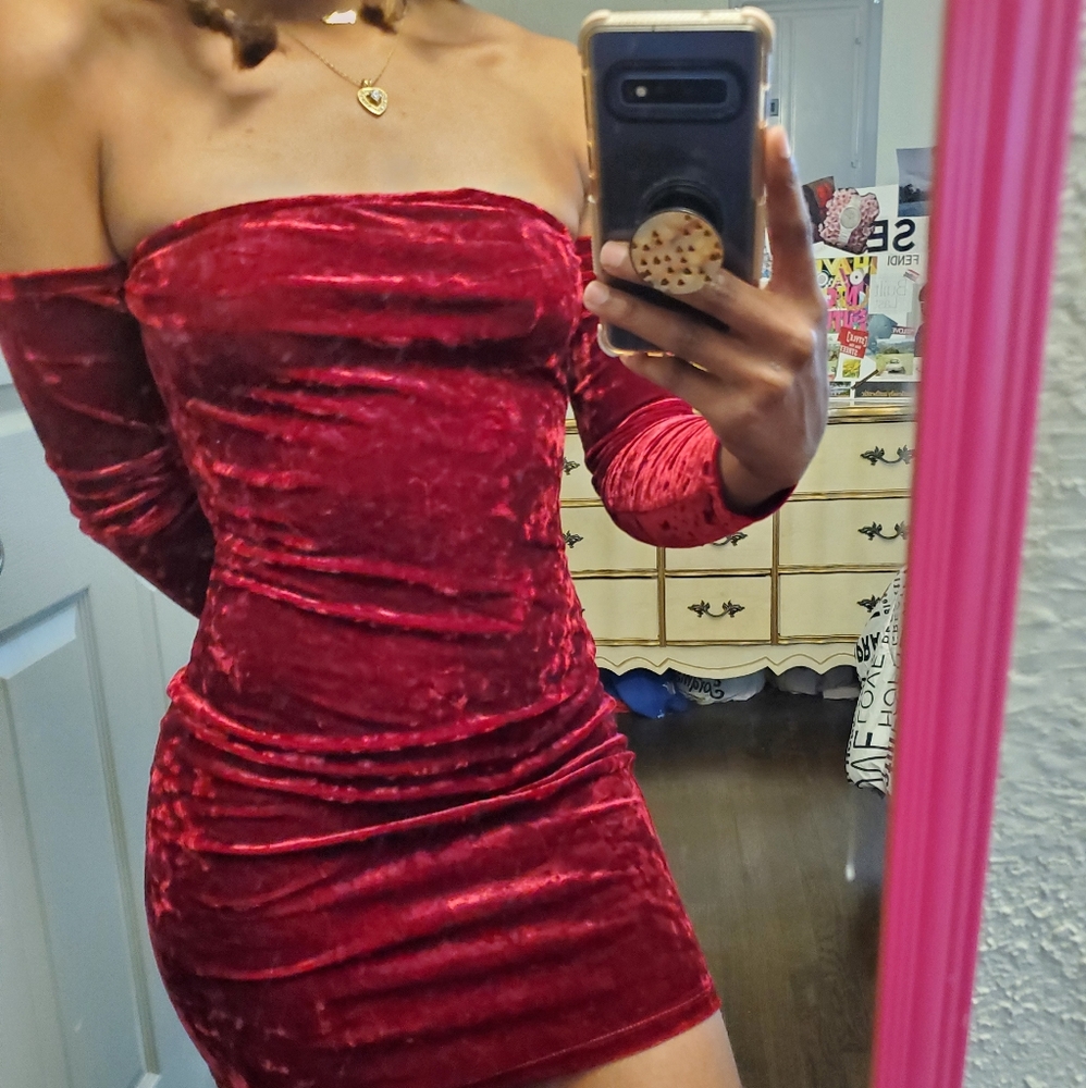 Fitted Red Long Sleeve Dress